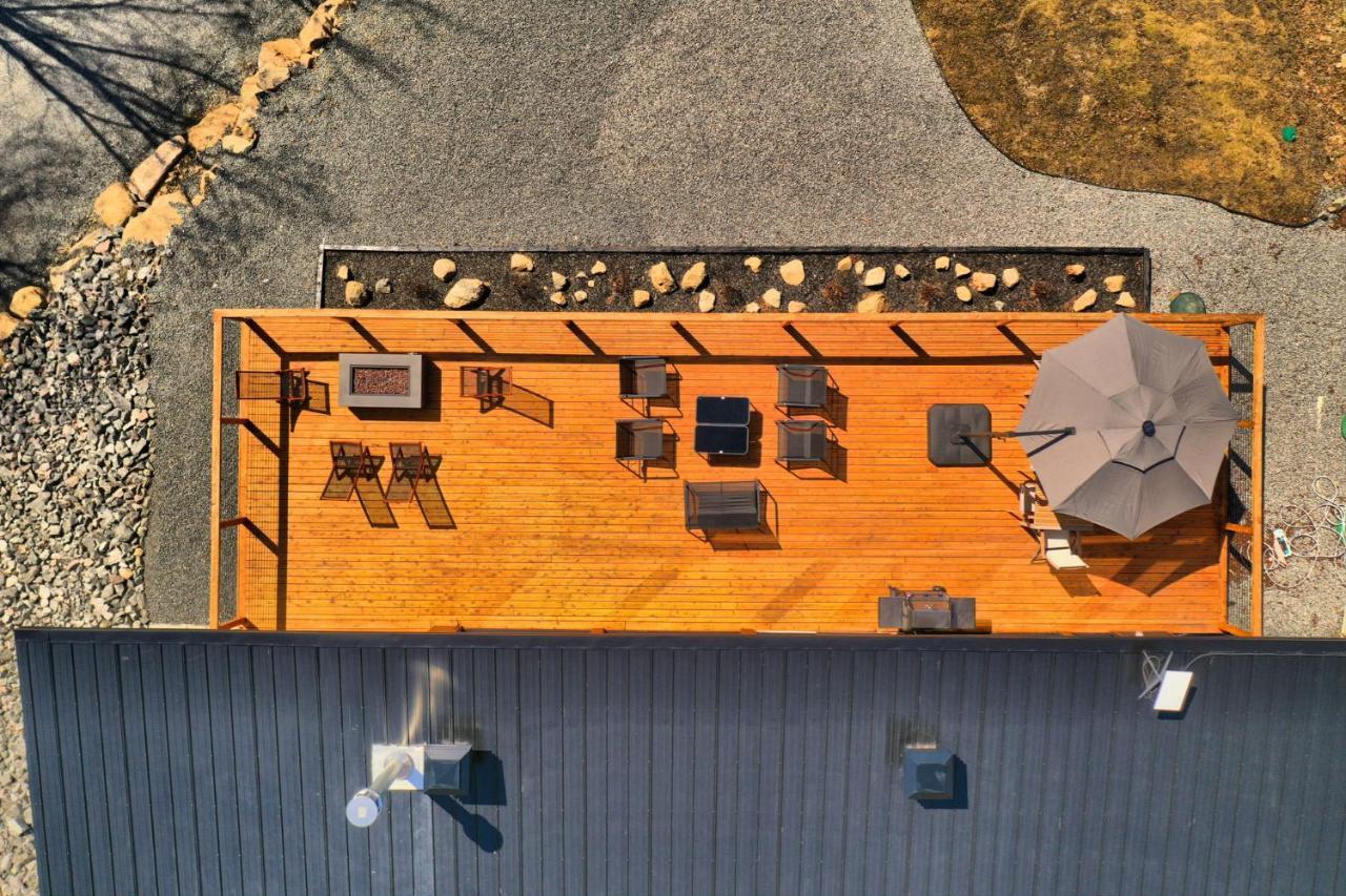Kallm-Mont-Tremblant Chalet With Hot Tub, Pond & Beach On Private 7Acre Estate Lac-Supérieur Extérieur photo