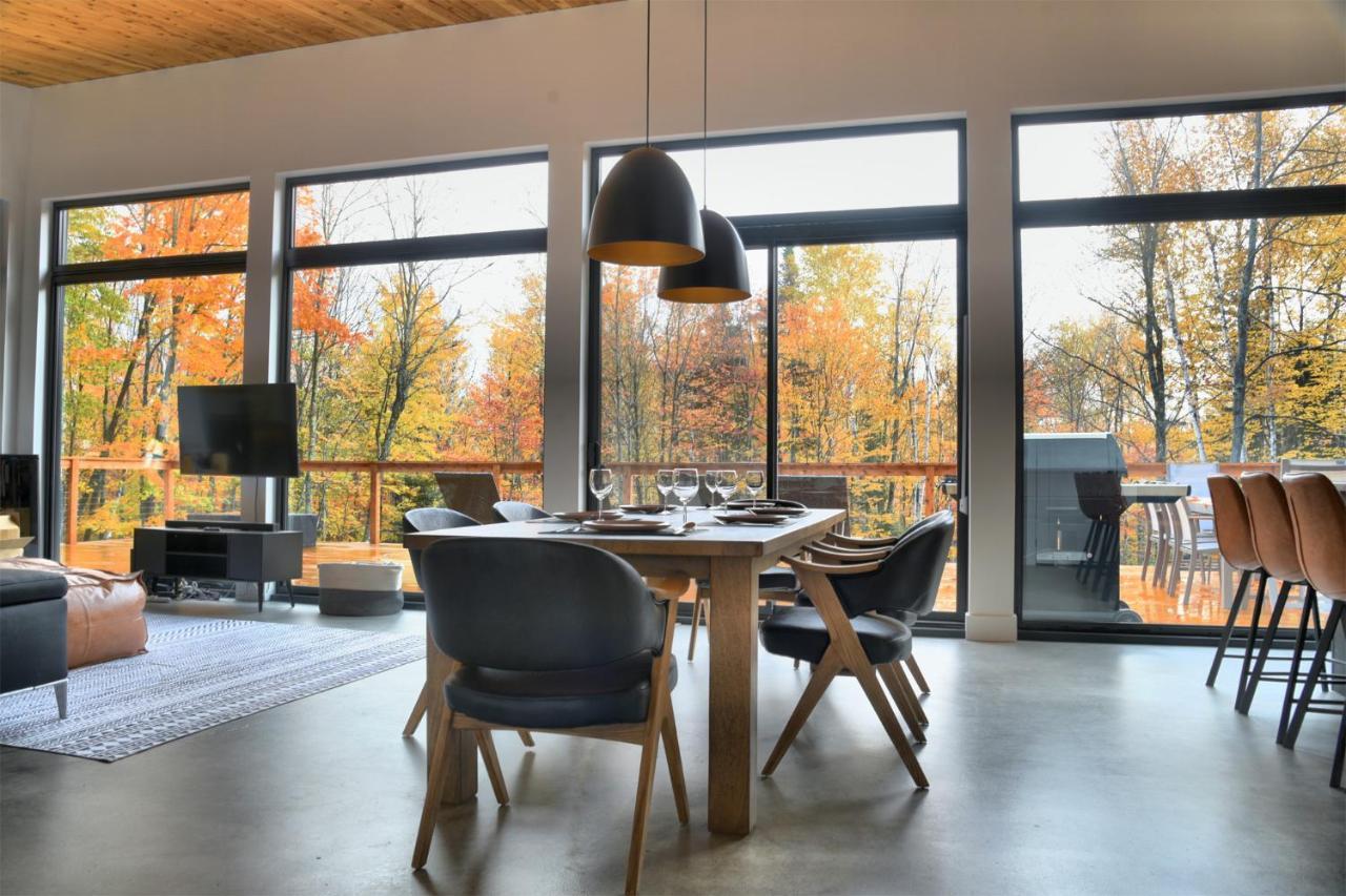 Kallm-Mont-Tremblant Chalet With Hot Tub, Pond & Beach On Private 7Acre Estate Lac-Supérieur Extérieur photo