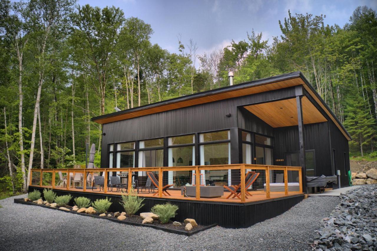 Kallm-Mont-Tremblant Chalet With Hot Tub, Pond & Beach On Private 7Acre Estate Lac-Supérieur Extérieur photo