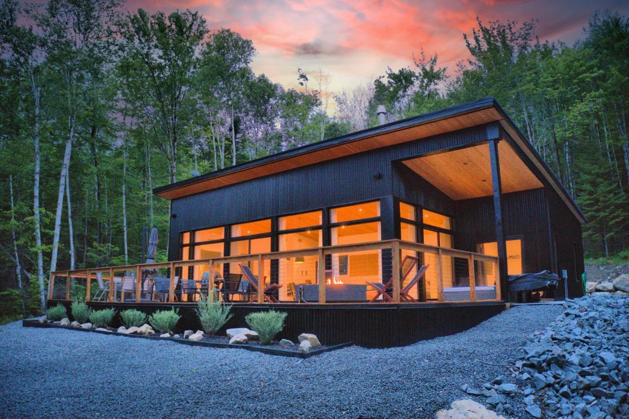 Kallm-Mont-Tremblant Chalet With Hot Tub, Pond & Beach On Private 7Acre Estate Lac-Supérieur Extérieur photo